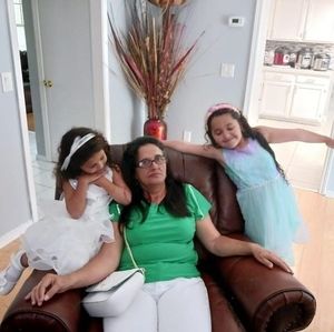 Meet your Posher, Haydee